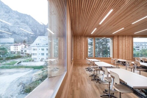 ERWEITERUNG SCHULANLAGE IGIS-klassenhaus-KLASSENRAUM 05 QUER