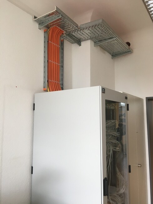 C_SH Pestalozzi Netzwerkschrank EG