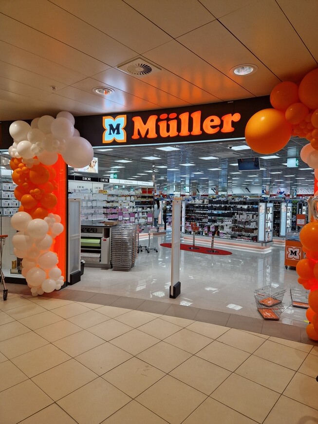 M&uuml;ller Shoppyland EKZ Eingang