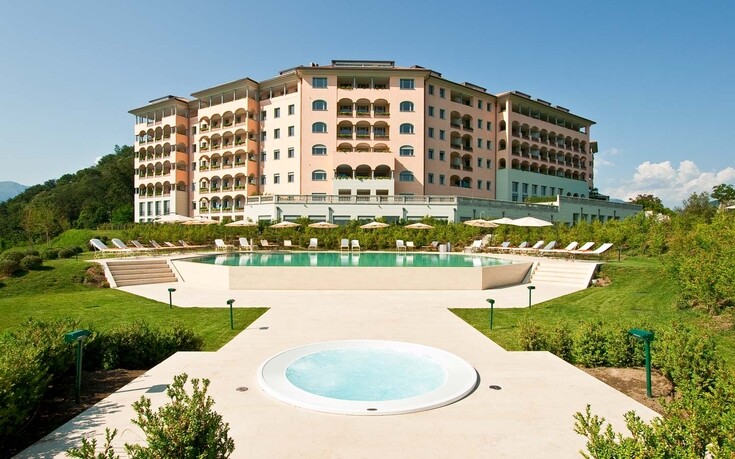 Resort Collina d'Oro Agra