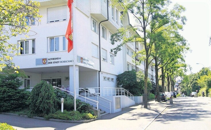 A-Aussenansicht EIngang Altersheim Rorschach